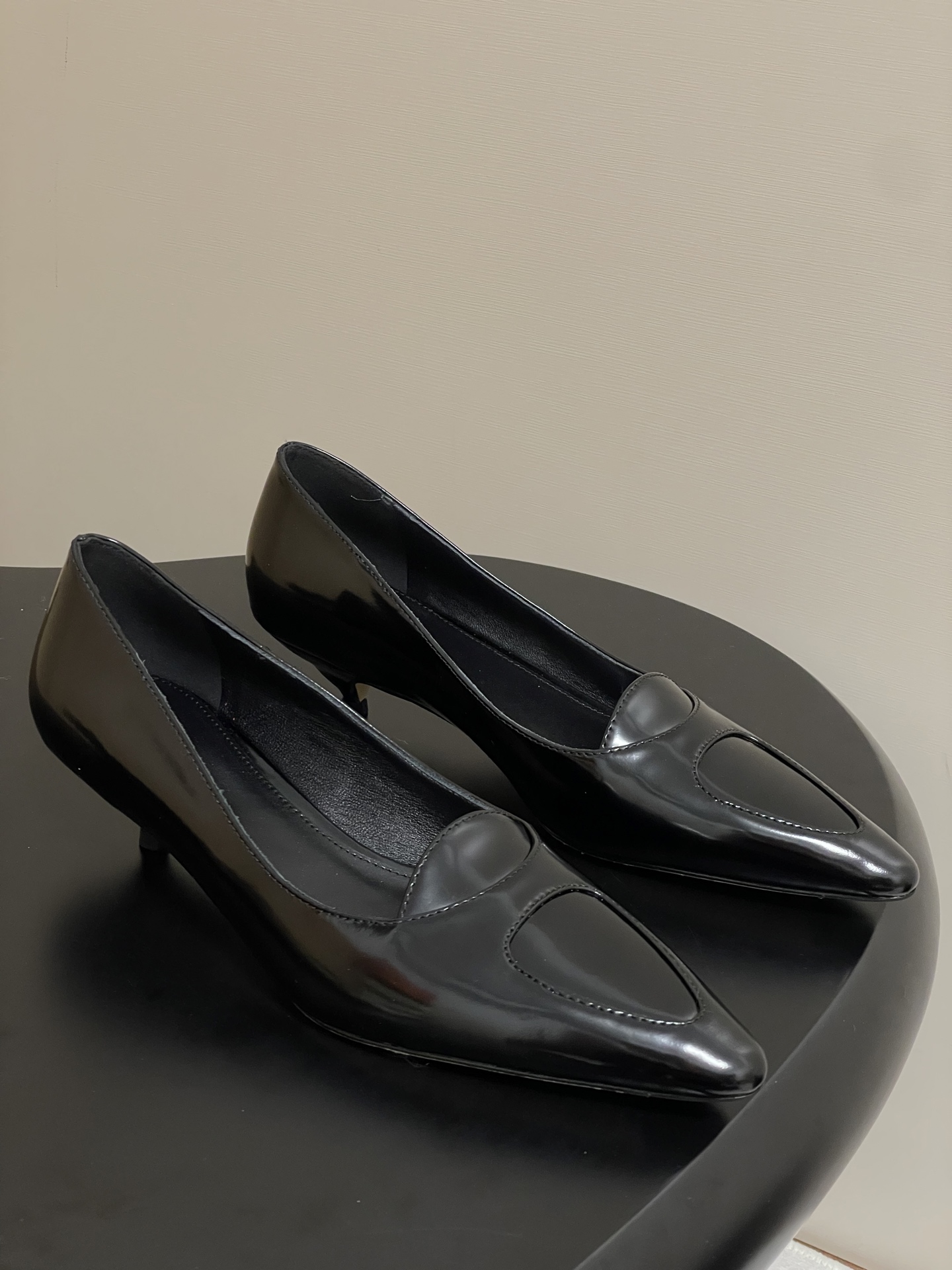 “Summer Purple Pants Cat Shoes: Simple, Clean, Comfortable, Sheepskin Interior, Italian Platinum Soles – Size 35-40” - 图片 1