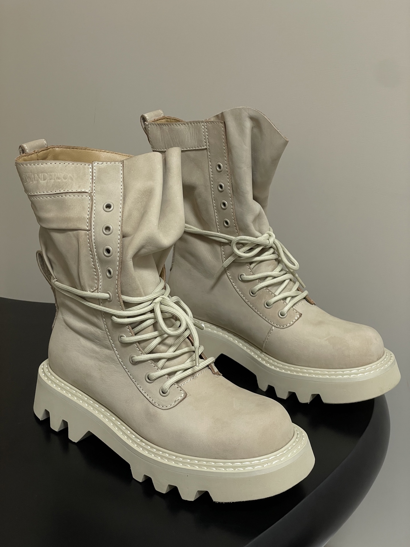 JW Anderson Fresh Morning Atmosphere Shoe Collection: Comfortable, Stylish, and Fashionable