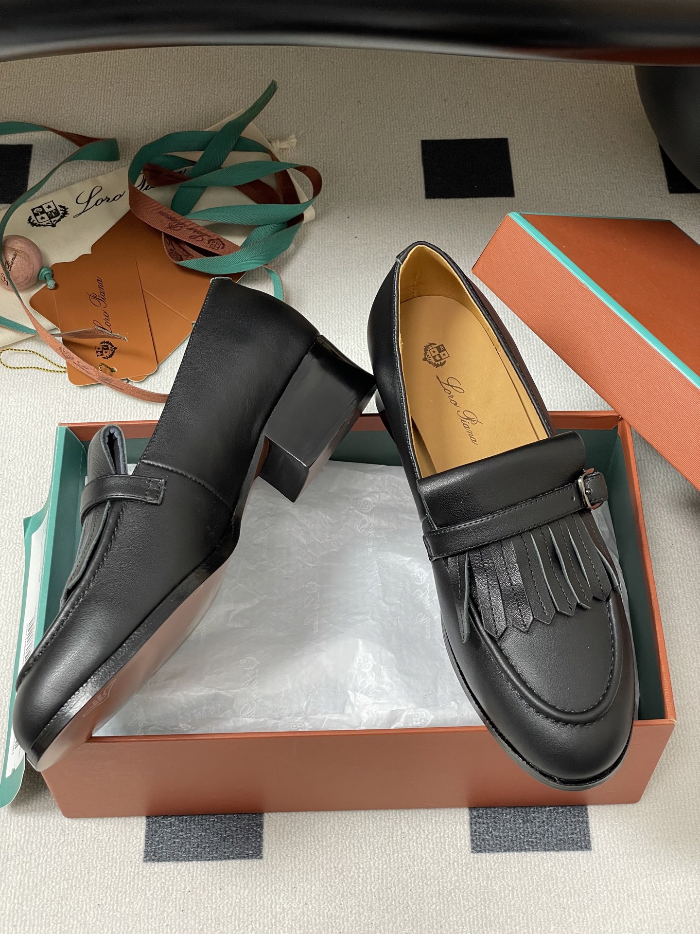 Loro Piana Serge Oxen Leather Shoes: Classic Design with Natural Radiance and Solid Structure. - 图片 6