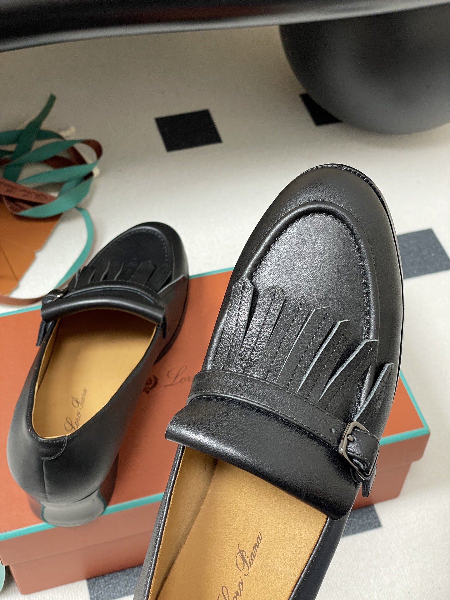 Loro Piana Serge Oxen Leather Shoes: Classic Design with Natural Radiance and Solid Structure. - 图片 9