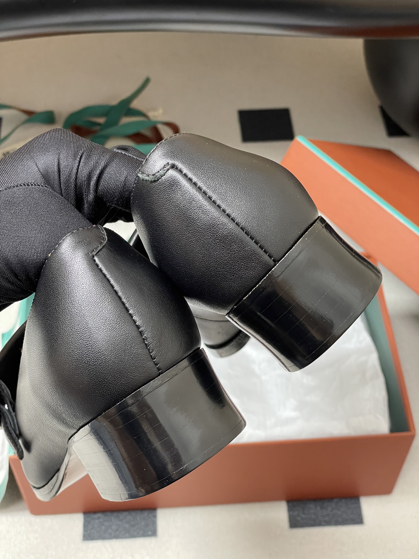 Loro Piana Serge Oxen Leather Shoes: Classic Design with Natural Radiance and Solid Structure. - 图片 7