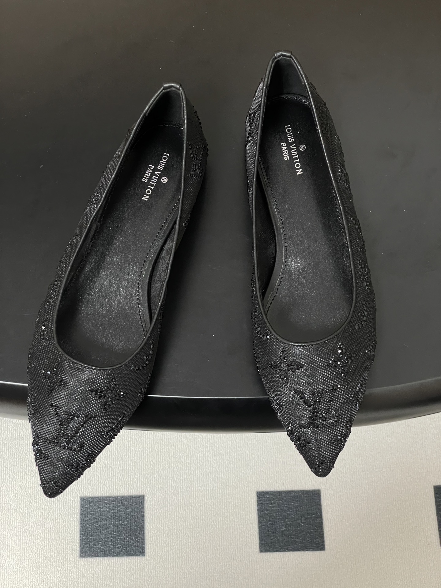 “Louis Vuitton Summer New Fairy Shoes with Net-Covered Soles Review” - 图片 2