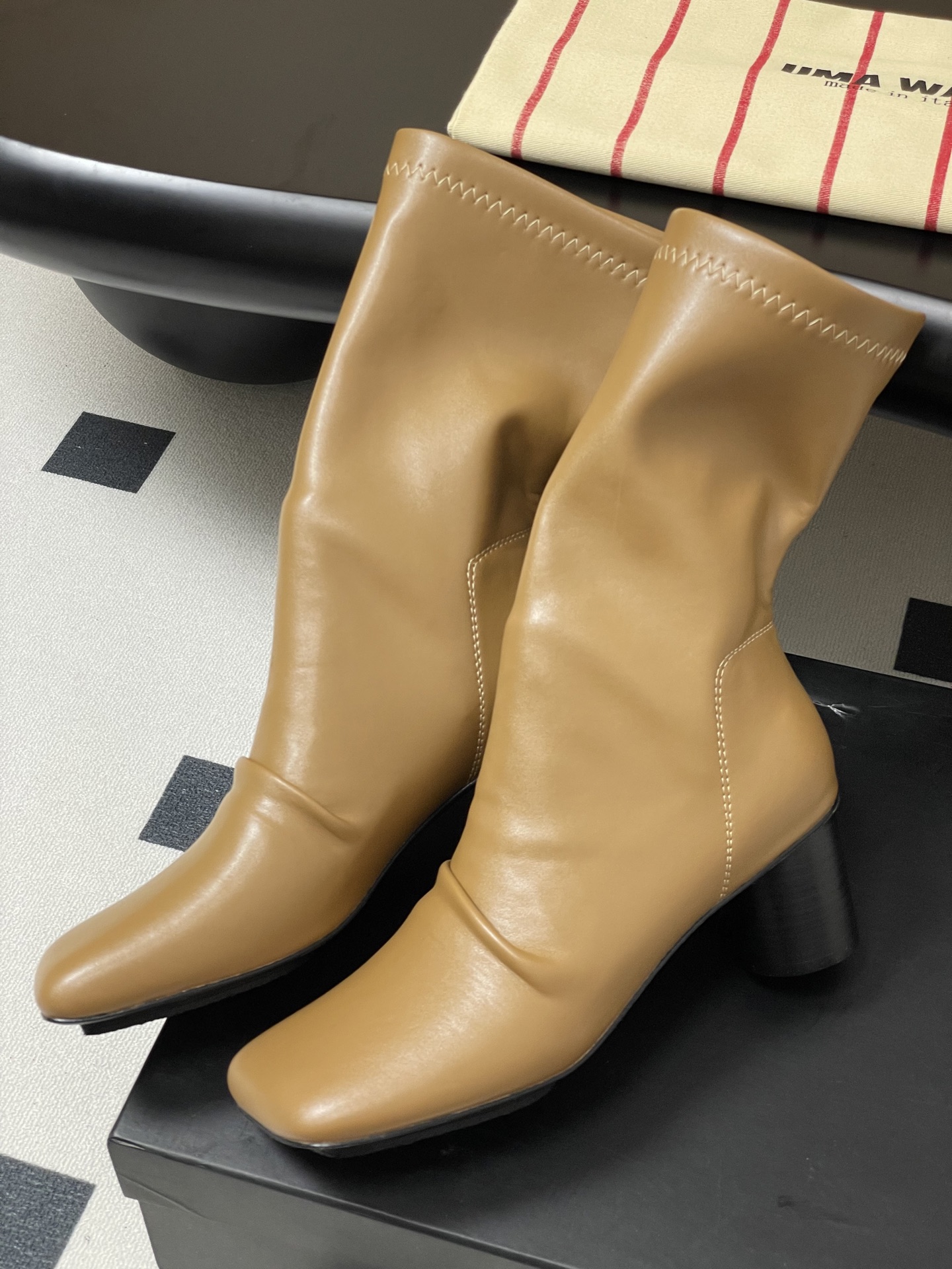 UMA WANG 25ss New Round Short Boots: Eastern Aesthetic Elegance and Neonomism - 图片 4