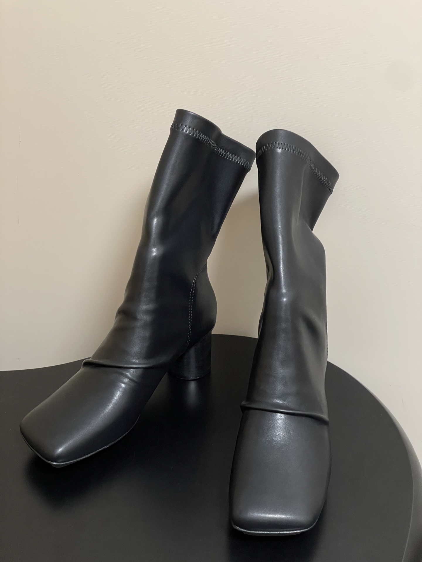 UMA WANG 25ss New Round Short Boots: Eastern Aesthetic Elegance and Neonomism - 图片 2