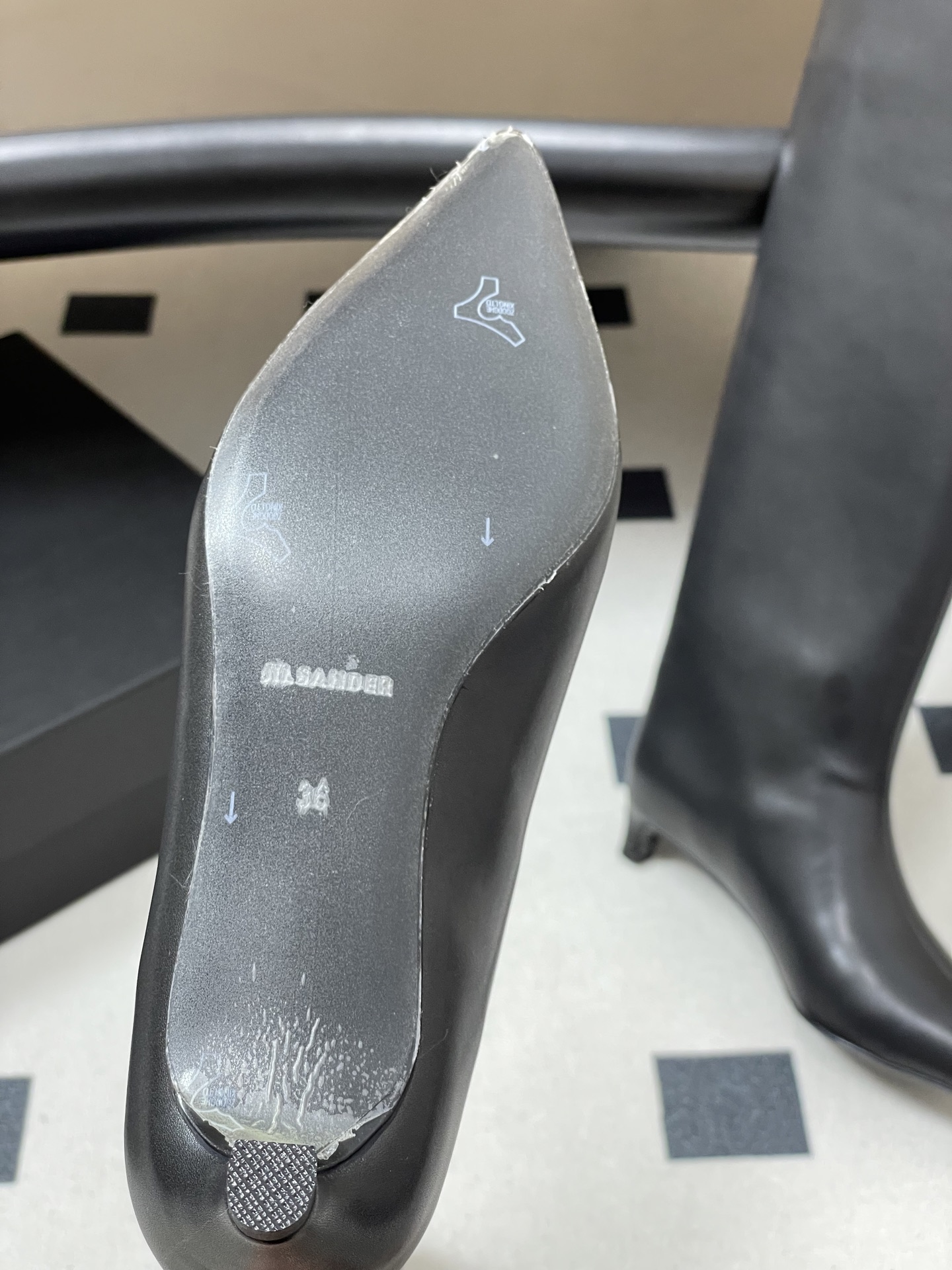 Stylish Short Sheepskin Boots by Jill Sander – New Autumn Collection - 图片 8