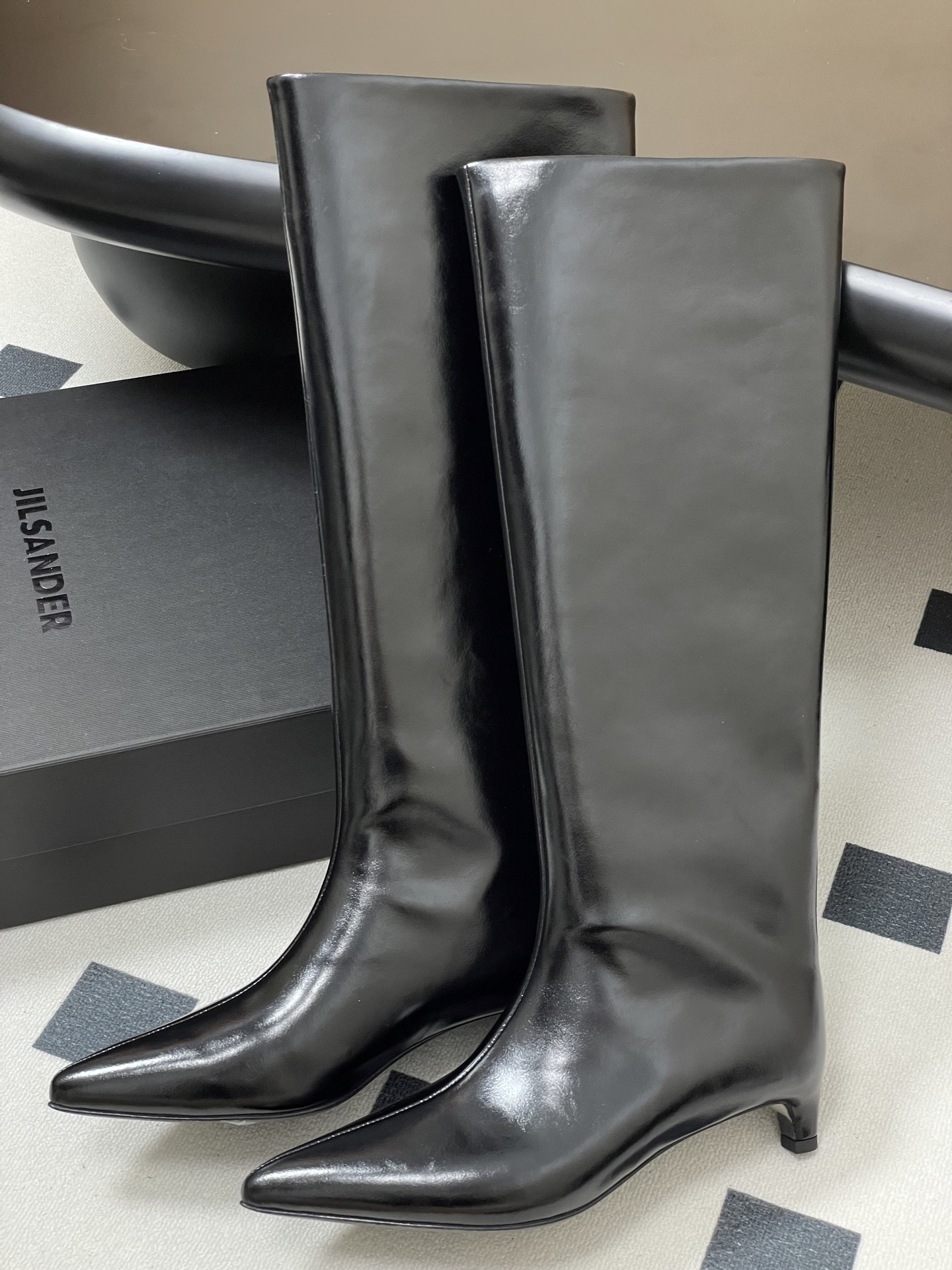 Stylish Sheepskin Short Boots by Jill Sander – New Collection Summary - 图片 4