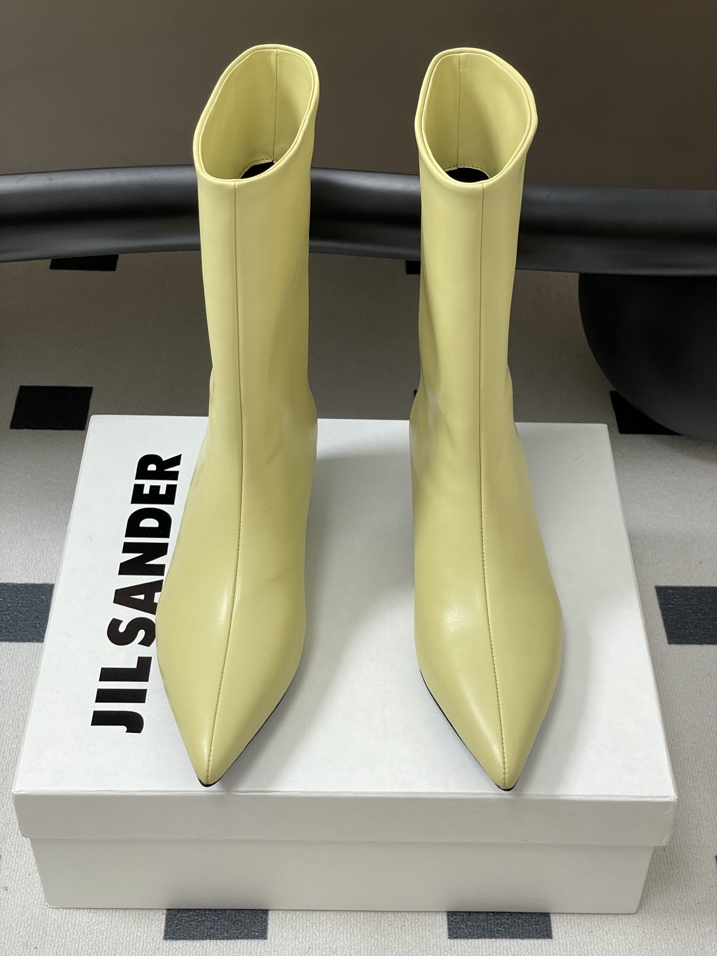 Stylish Sheepskin Boots by Jill Sander: New Autumn/Winter Collection - 图片 5