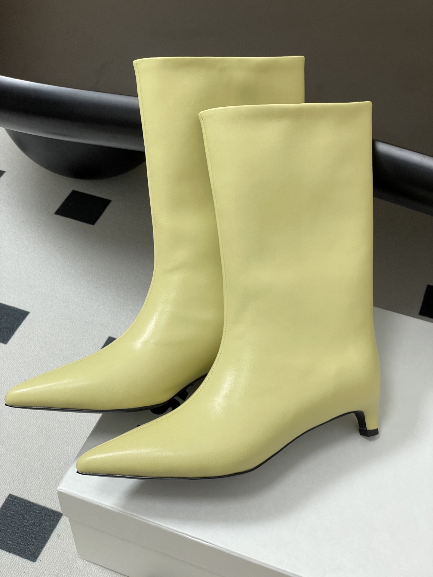 Stylish Sheepskin Boots by Jill Sander: New Autumn/Winter Collection - 图片 4