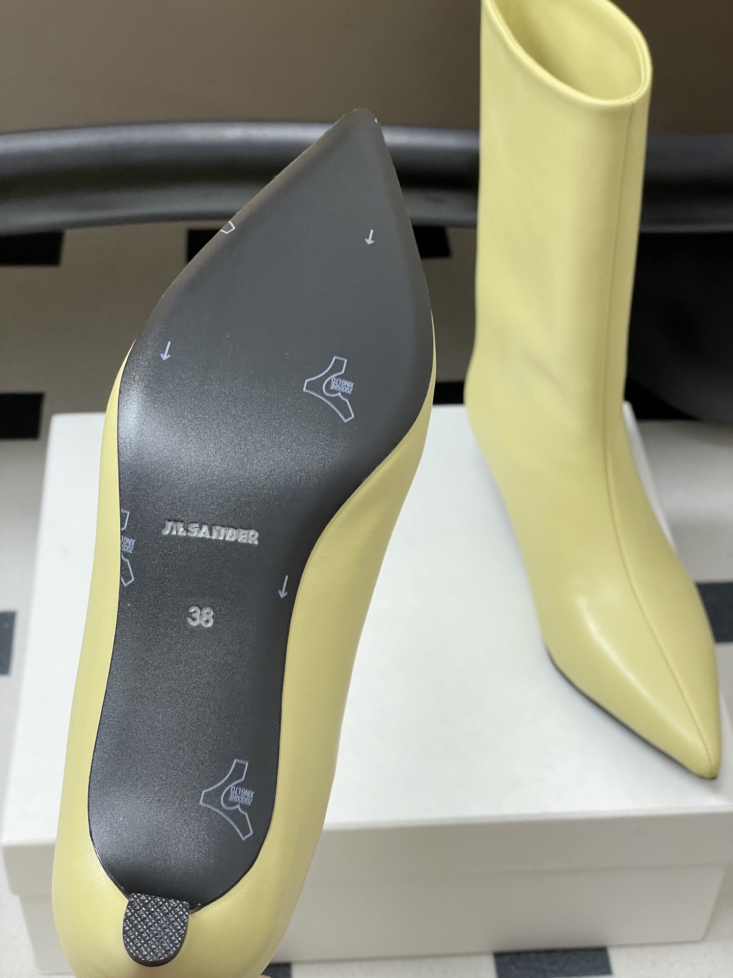 Stylish Sheepskin Boots by Jill Sander: New Autumn/Winter Collection - 图片 8