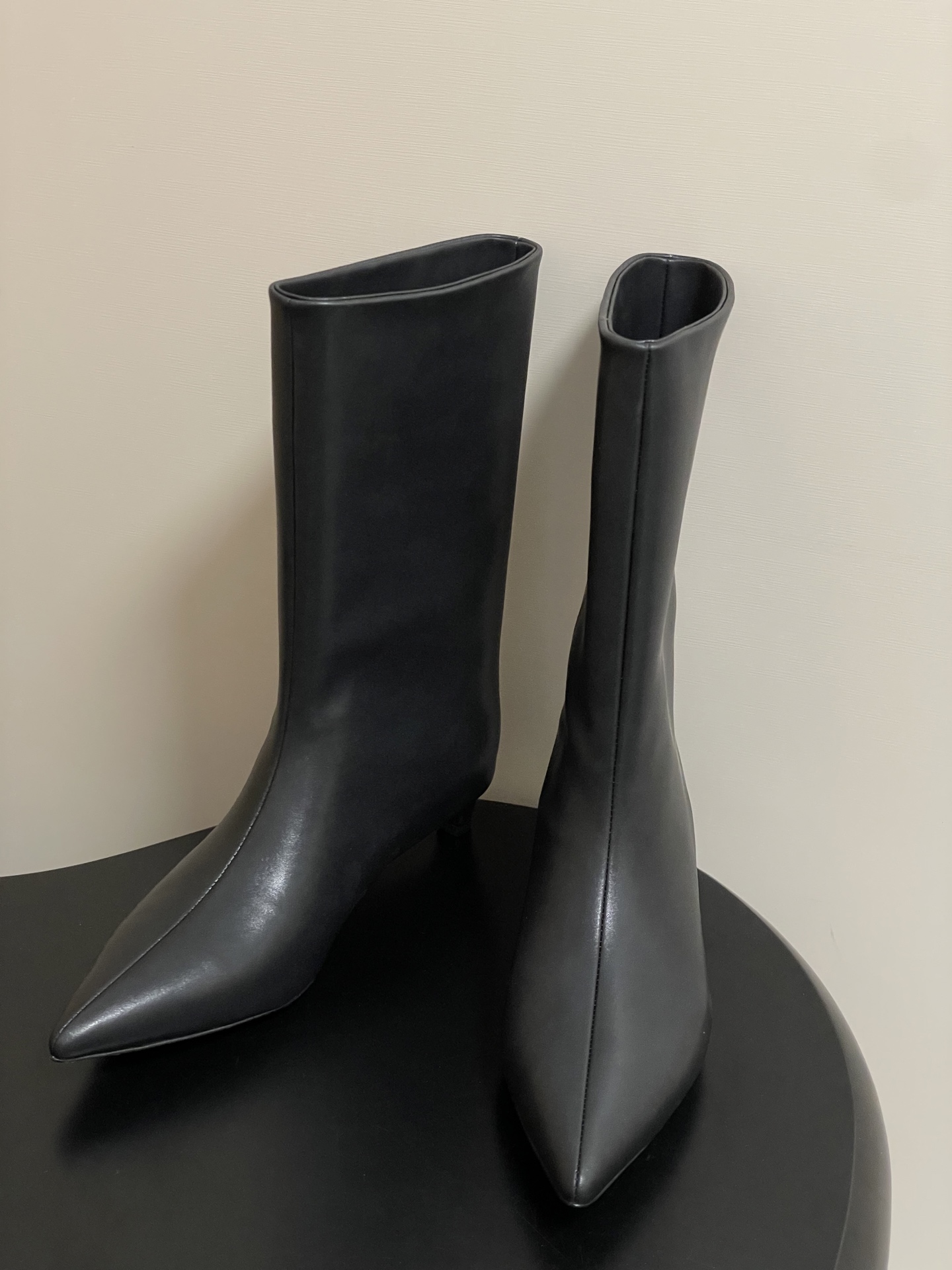 Stylish Sheepskin Boots by Jill Sander – Autumn/Winter Collection Summary - 图片 2