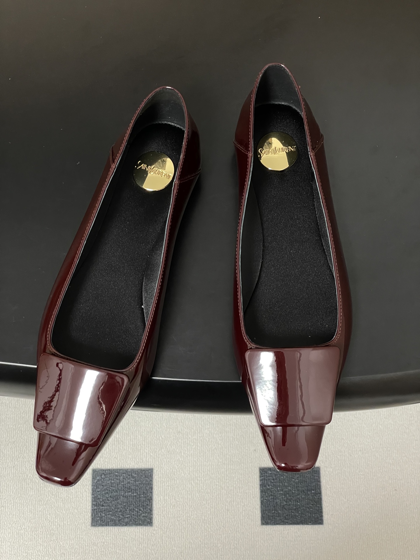 “Saint Laurent 2025 Ballet Flats: Top Quality YSL Shoes in Cowhide and Italian Leather” - 图片 2