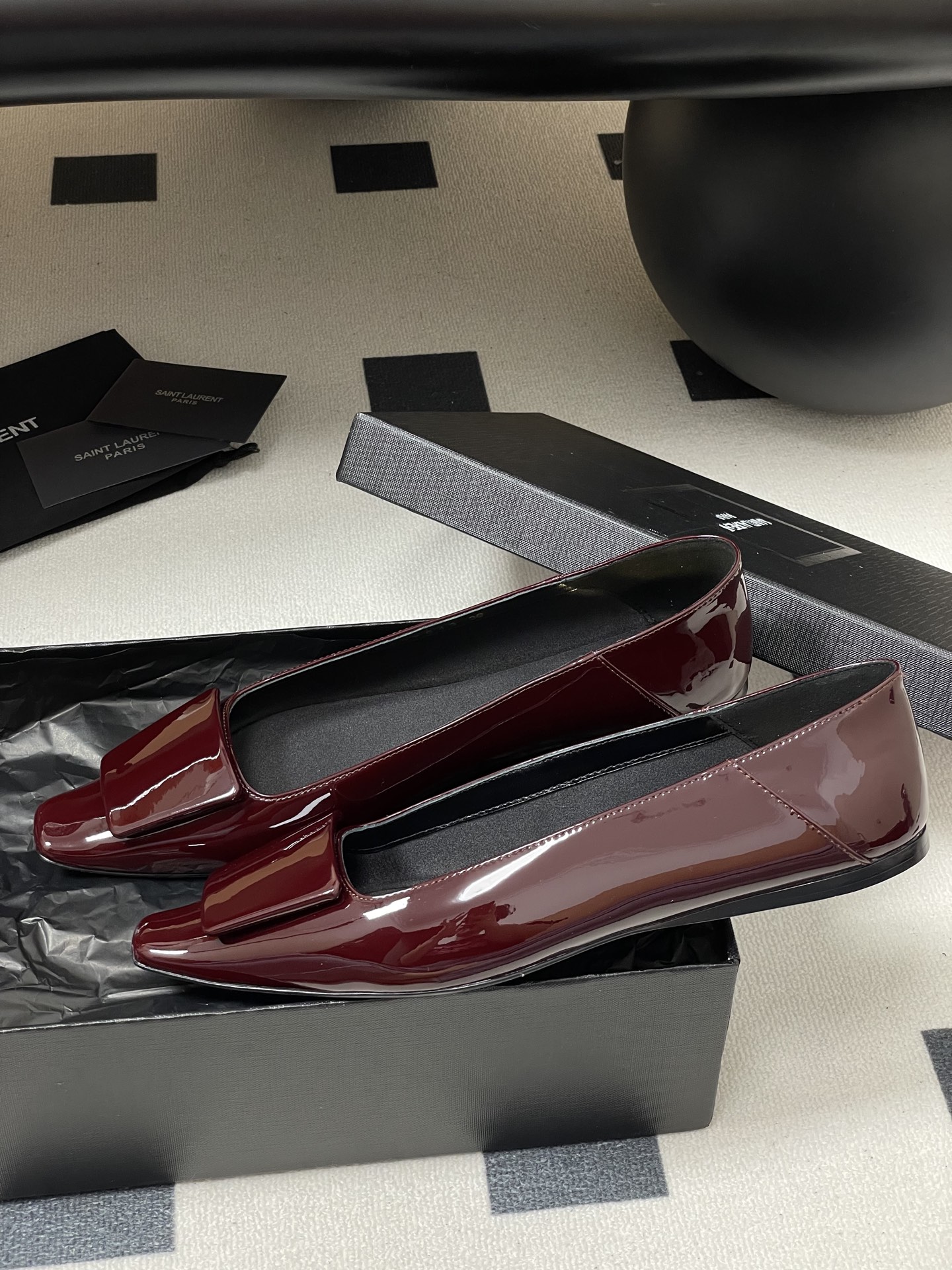“Saint Laurent 2025 Ballet Flats: Top Quality YSL Shoes in Cowhide and Italian Leather” - 图片 4