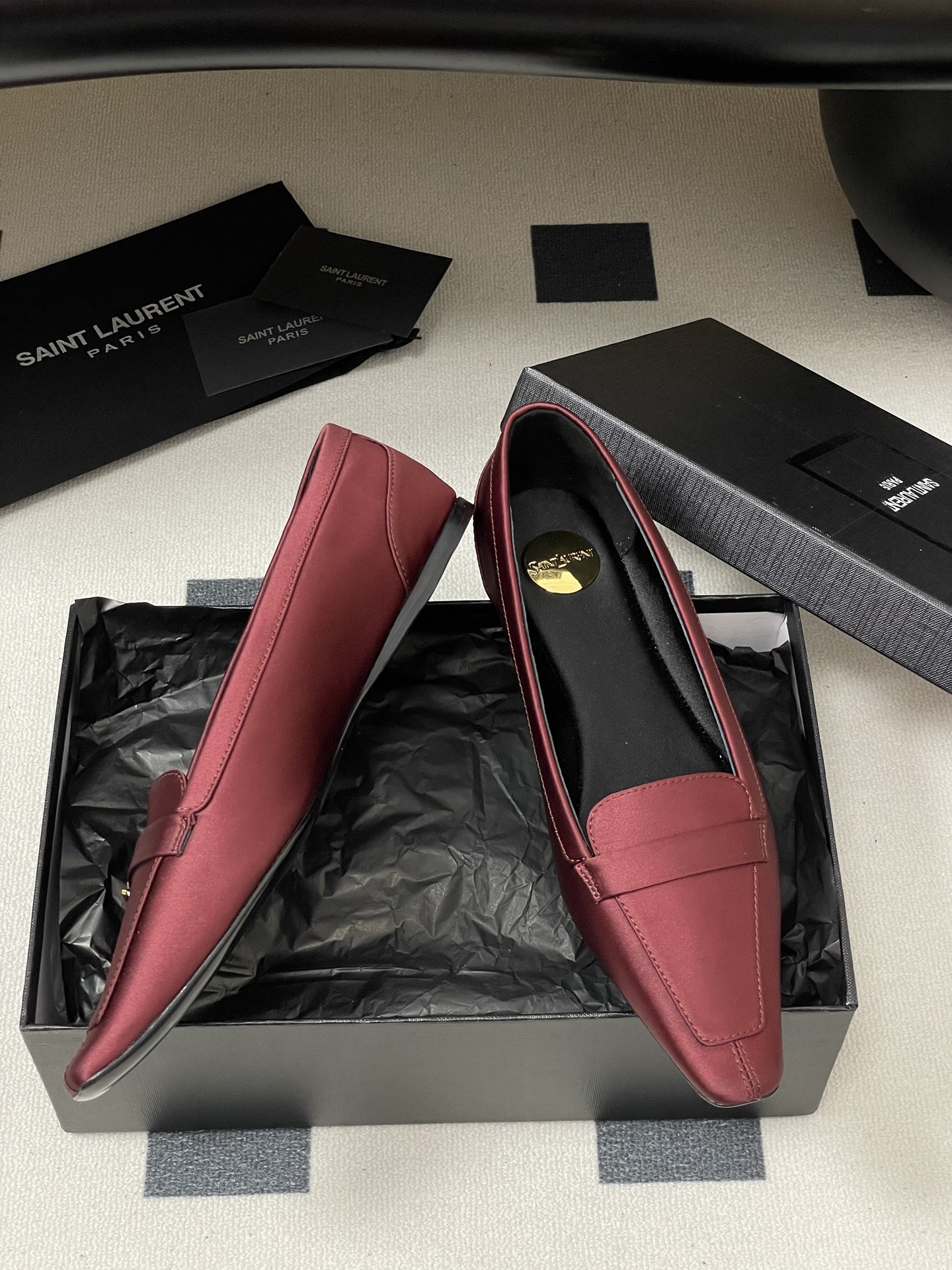 Saint Laurent 25th Anniversary Ballerina Shoes with Silk and Leather, featuring YSL logo and Cassandre detail. Sizes 35-39. - 图片 6