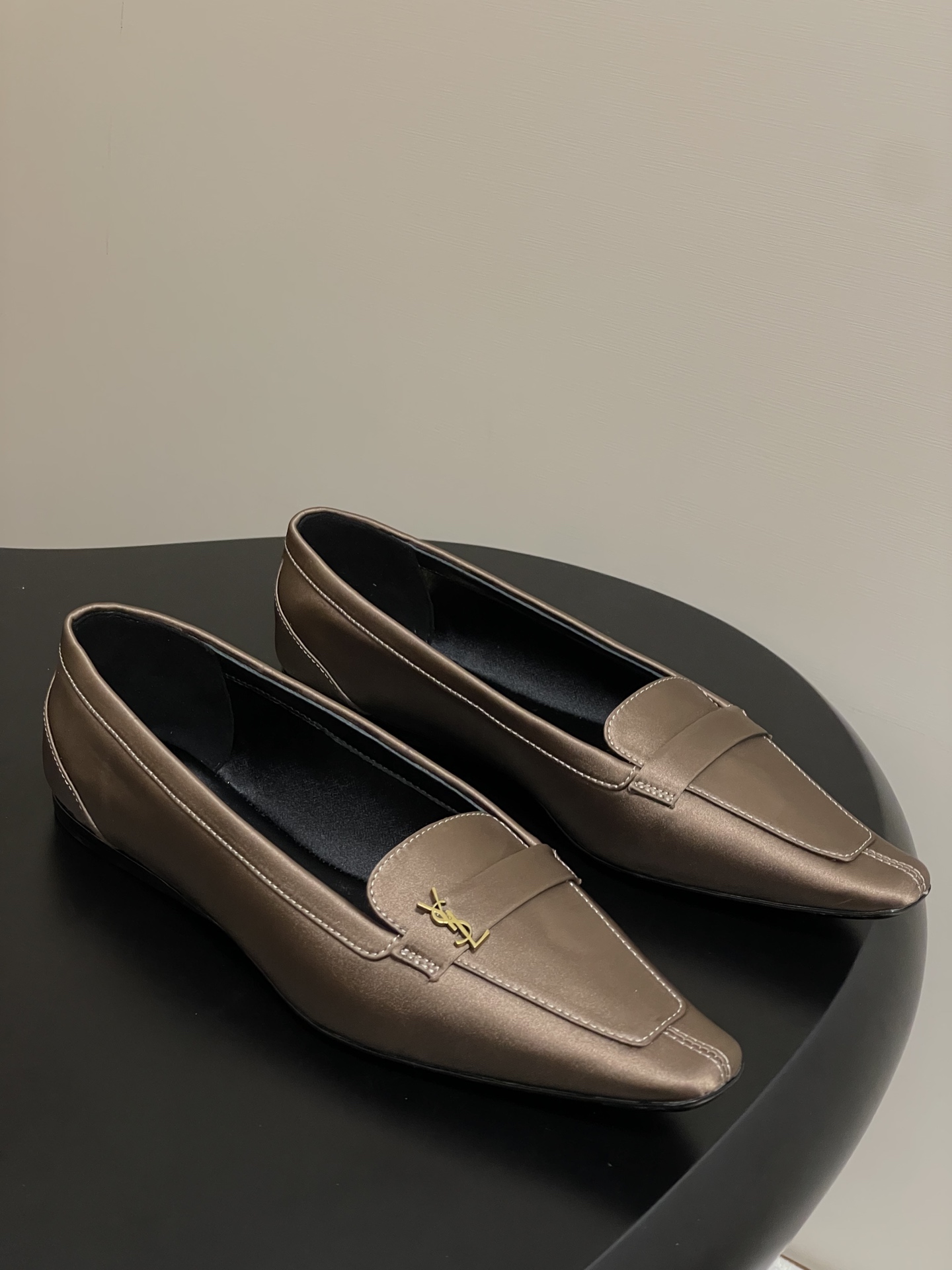 “Saint Laurent Silk Ballerina Shoes with Cassandre Logo – Top Quality Leather and Real Silk”