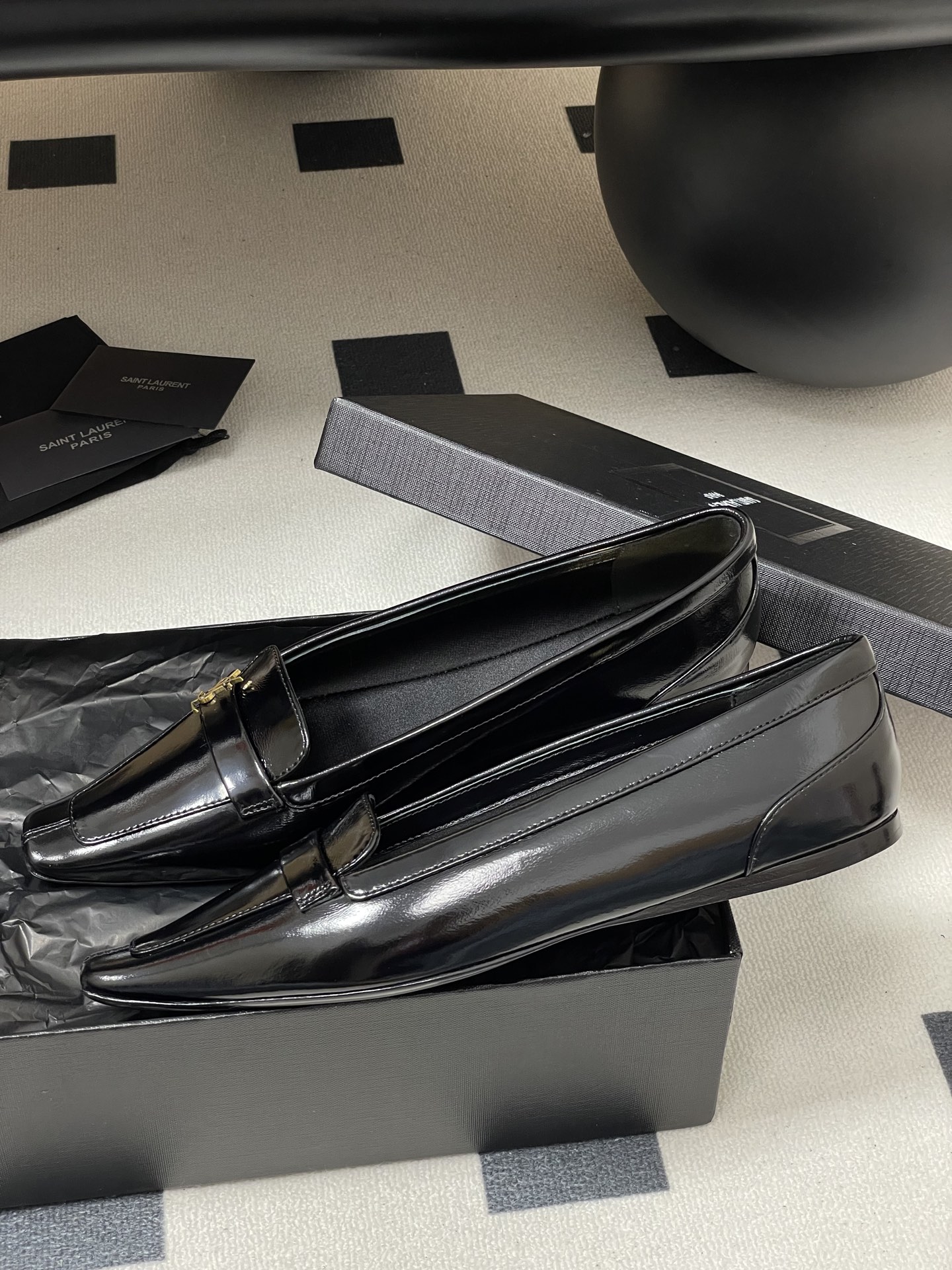 “Saint Laurent 2025 Ballerina Shoes: Leather and Real Silk, Top Quality” - 图片 4
