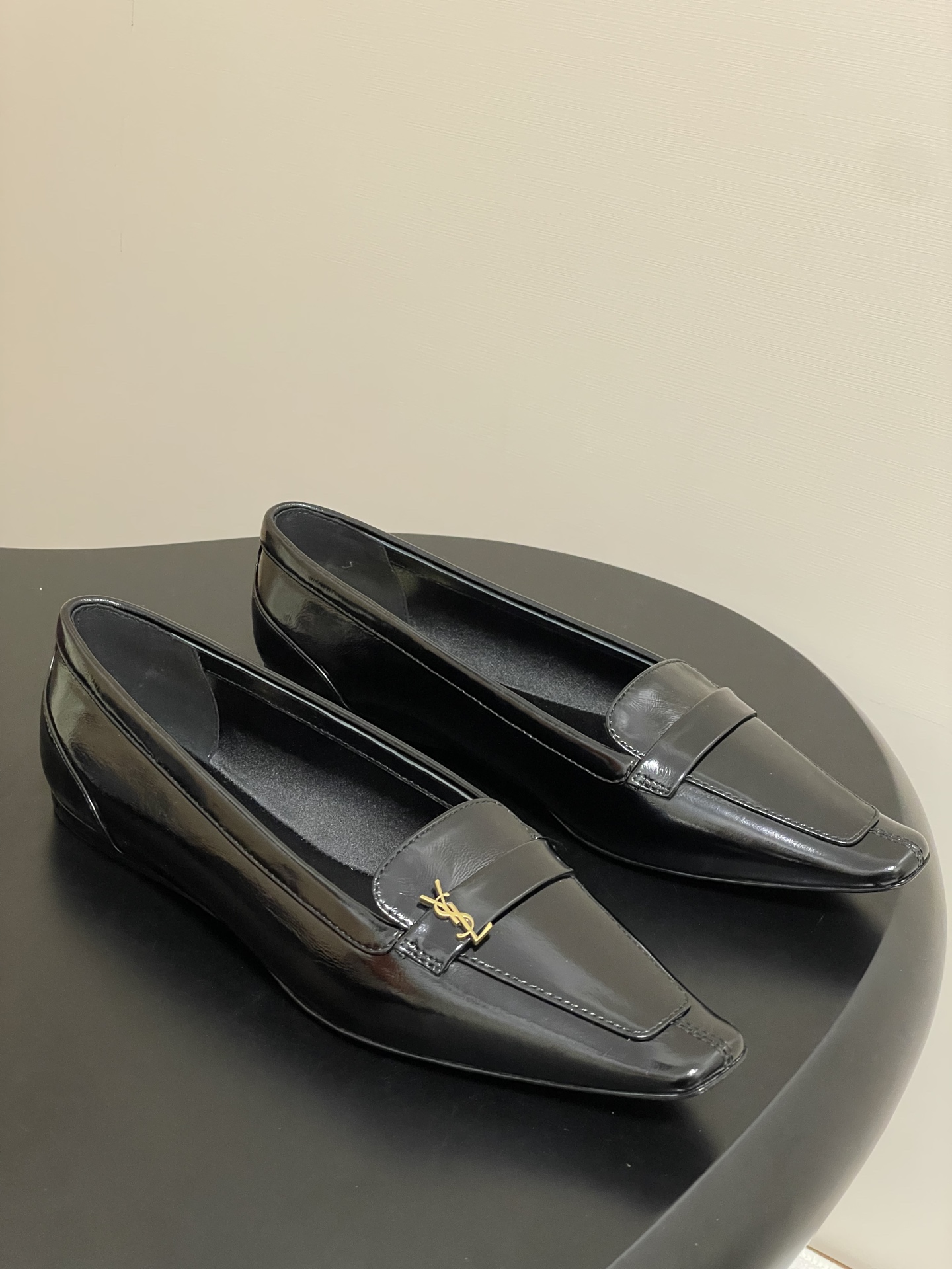 “Saint Laurent 2025 Ballerina Shoes: Leather and Real Silk, Top Quality” - 图片 1