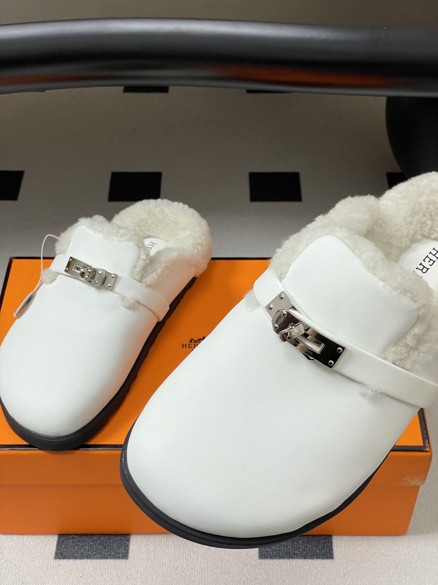 Hermes women's shoes -Men's size 10 — photo 8