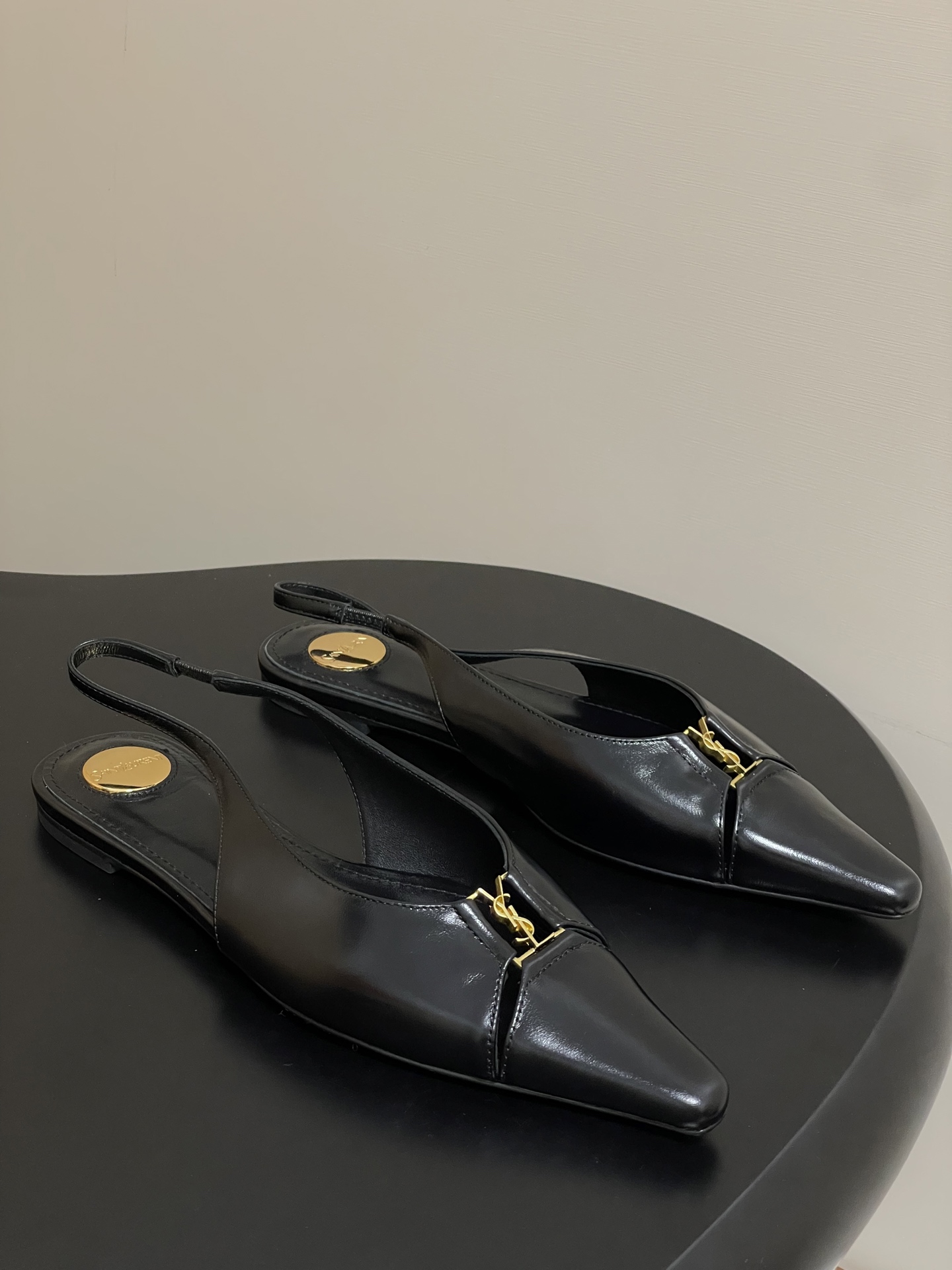 “Saint Laurent Women’s Shoes: Luxurious Cow and Sheep Skin, Italian Soles, Sizes 35-39” - 图片 1