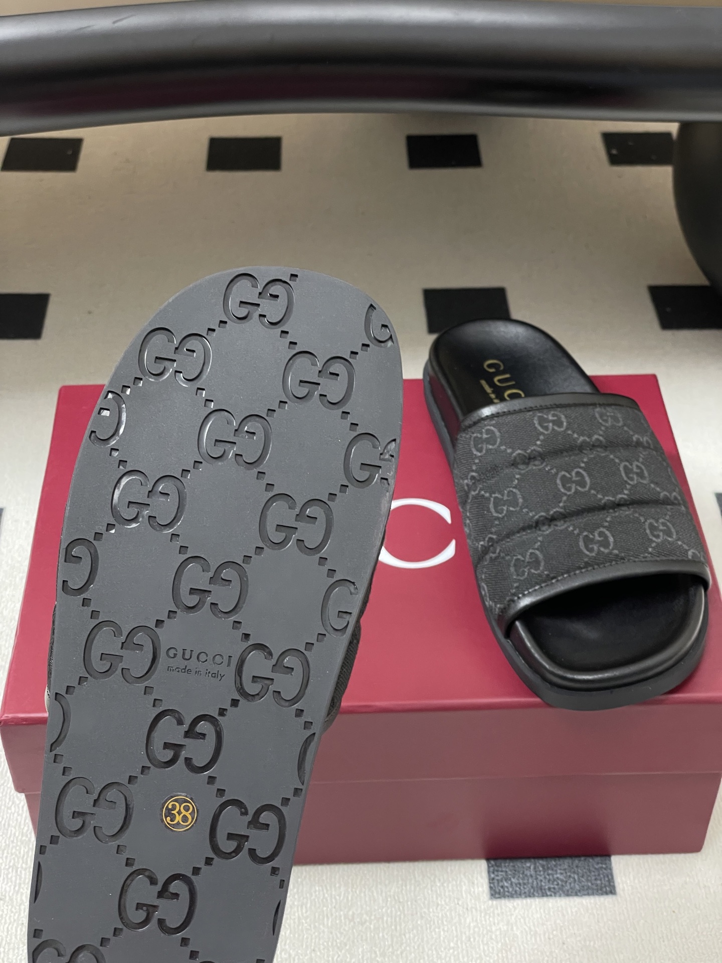 Gucci Lido Double G Logo Platform Beach Slide Sandals - Summer Collection 9 i1754862784295 8308 0 5