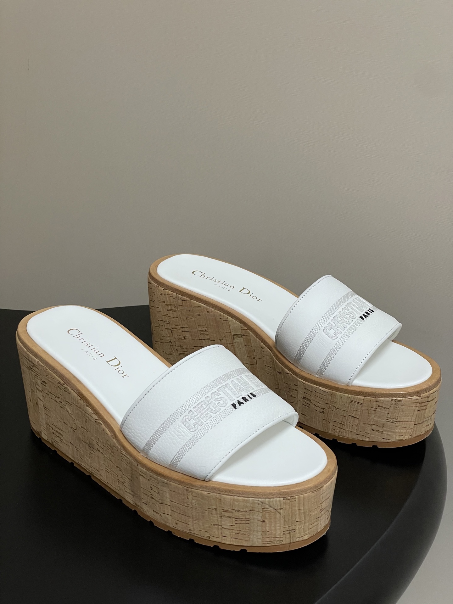 Dior 25ss春夏新款Dior 迪奥Dway厚底凉拖鞋防水台软木底厚底高跟拖鞋粒面牛皮坡跟拖鞋