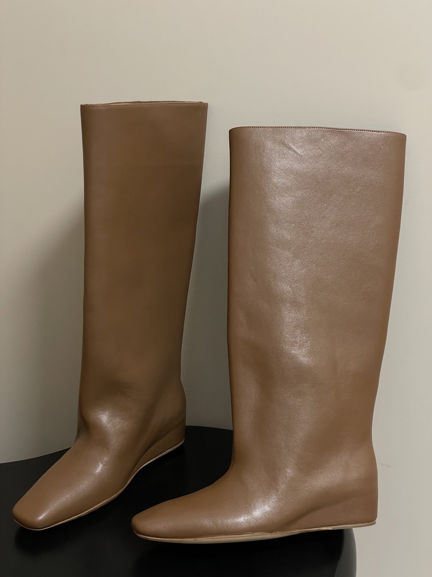 “Jill Sander Gilsanda Boots: Classic, High-Quality, Elevating Fashion for Autumn & Winter” - 图片 3