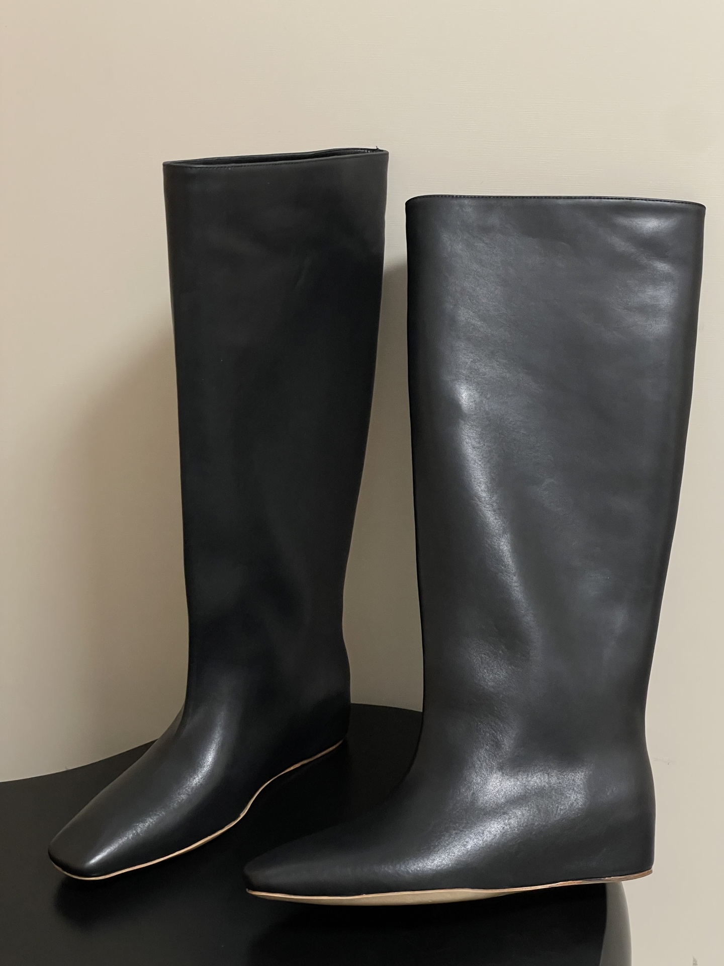 “Jill Sander Gilsanda Women’s Boots: Classic Style for Autumn & Winter, Elevated Slope, High Quality” - 图片 3