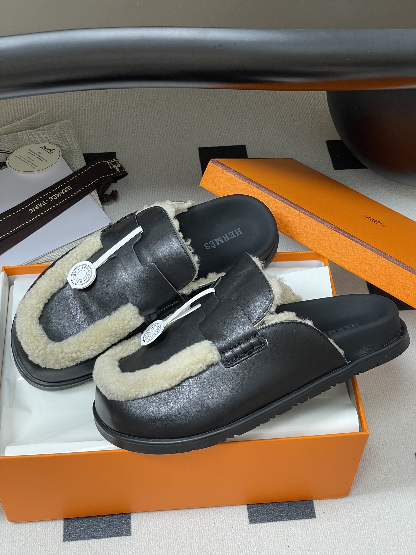 Hermès Hermes 爱马仕 H家 Go穆勒鞋系列 款二舅拖鞋穆勒羊毛半拖鞋休闲懒人鞋勃肯毛拖鞋