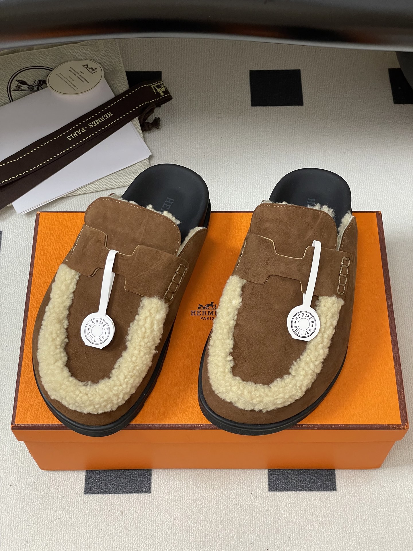 Hermès Hermes 爱马仕 H家 Go穆勒鞋系列 款二舅拖鞋穆勒羊毛半拖鞋休闲懒人鞋勃肯毛拖鞋