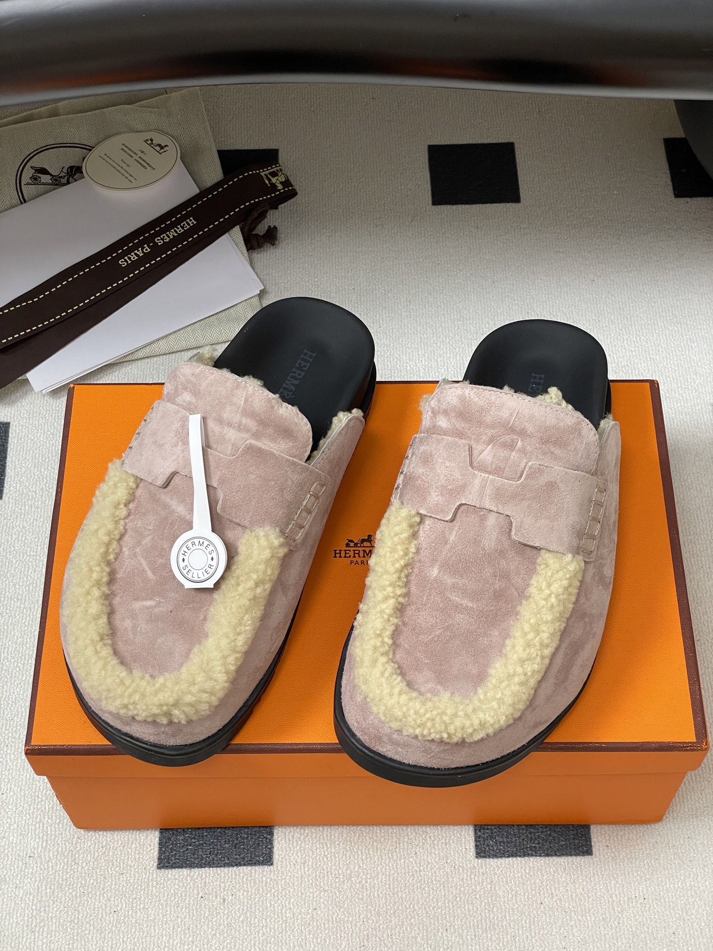 Hermès Hermes 爱马仕 H家 Go穆勒鞋系列 款二舅拖鞋穆勒羊毛半拖鞋休闲懒人鞋勃肯毛拖鞋