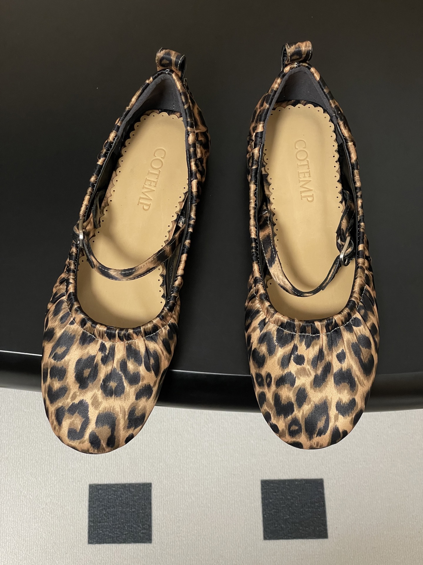 Leopard-Striped Grandmother’s Shoes with Mary Jane Style: Comfortable and Stylish Ballet Flats - 图片 2