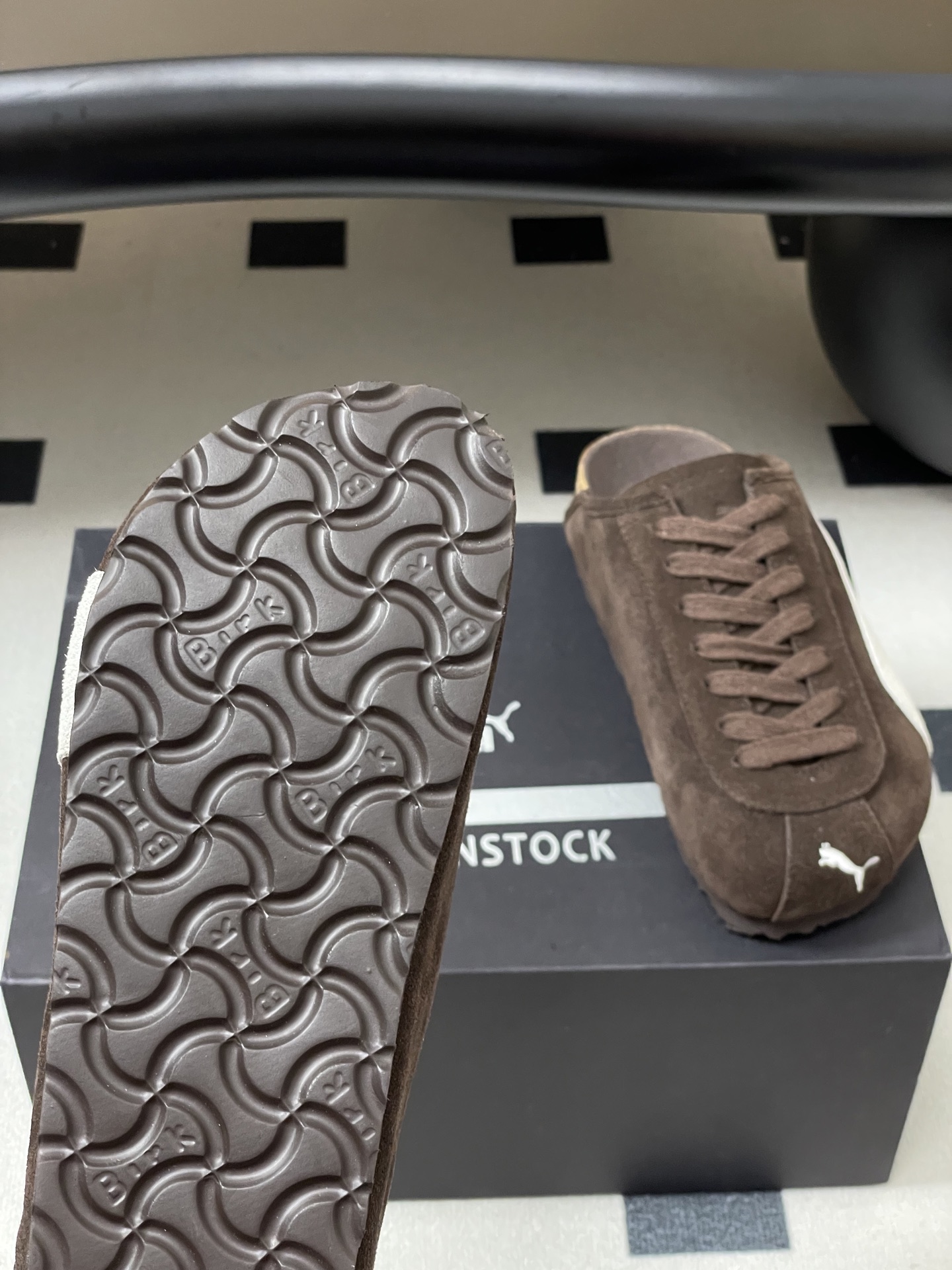 “Puma x Birkenstock Joint Ultrasoft Spedcats Sneakers: Balenciaga-Inspired Design Upgrade for Flexibility and Comfort” - 图片 9