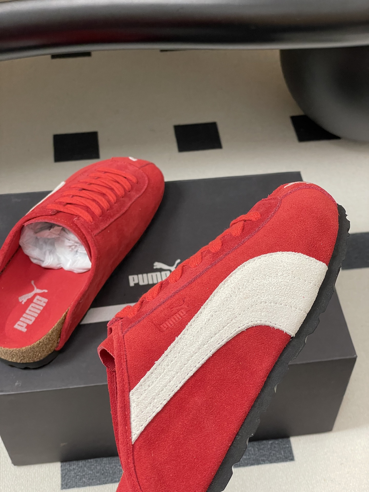 “Puma X Birkenstock Collaboration: Ultra-Soft Spedcat Sneakers with Flexibility and Style” - 图片 9