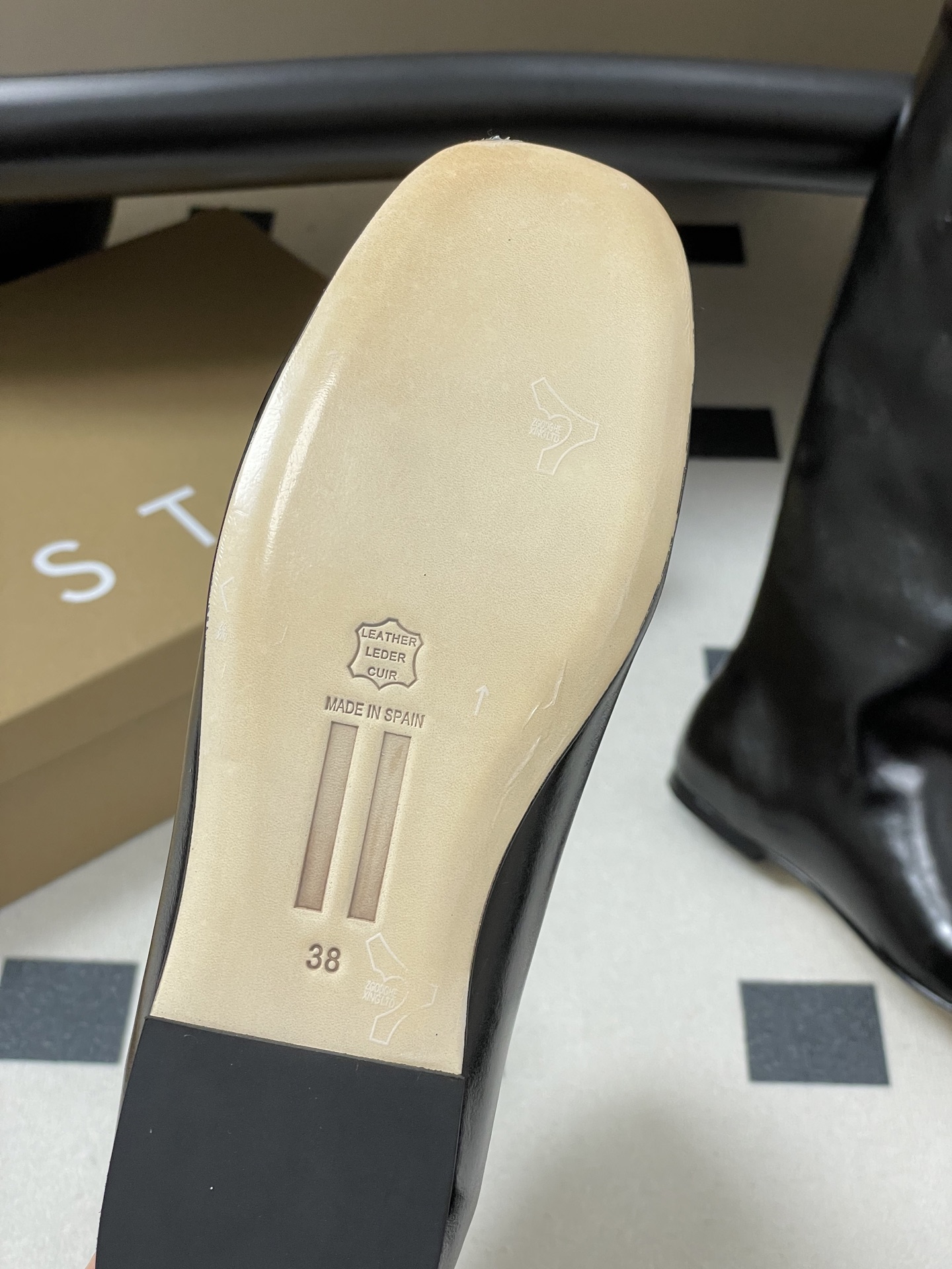 “Miista 25SS Autumn Winter Boots Collection: Stylish French Street Style with Custom Oil Skin and Italian Leather” - 图片 8