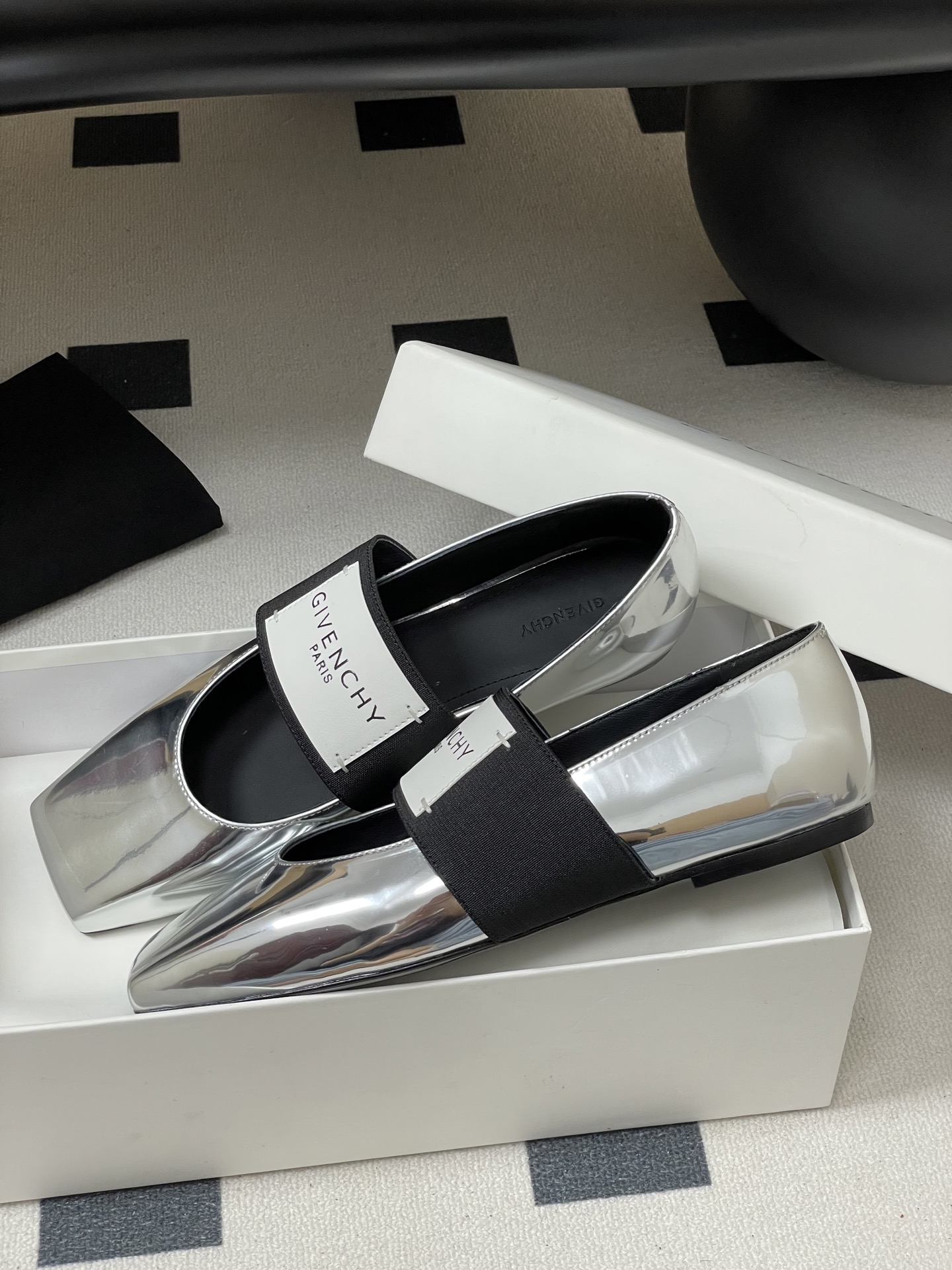 Givenchy Sliced Square Ballet Flats - Silver Leather Mary Janes 5 i1757879297141 8353 0 7