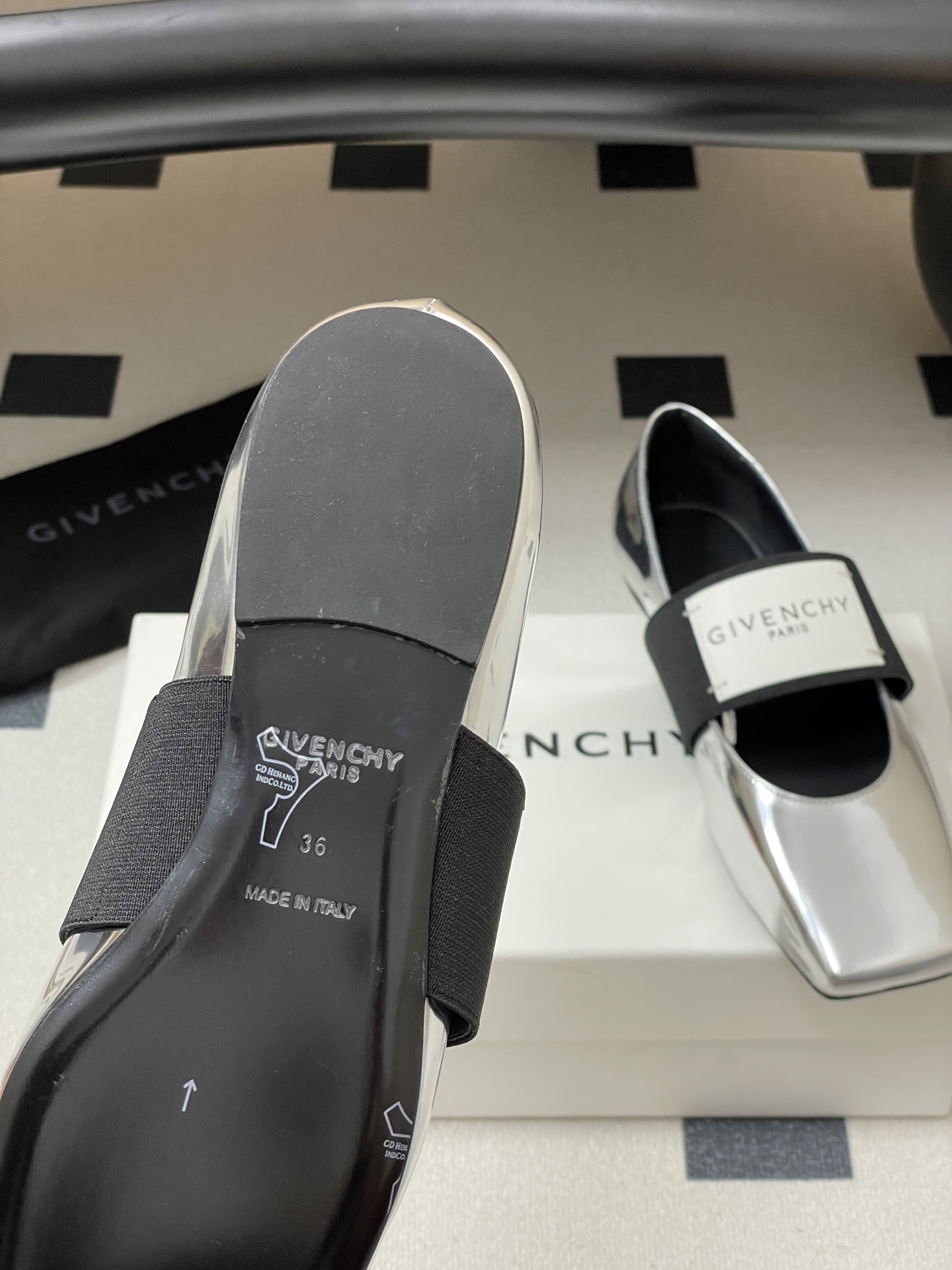 Givenchy Sliced Square Ballet Flats - Silver Leather Mary Janes 9 i1757879297254 6192 0 5