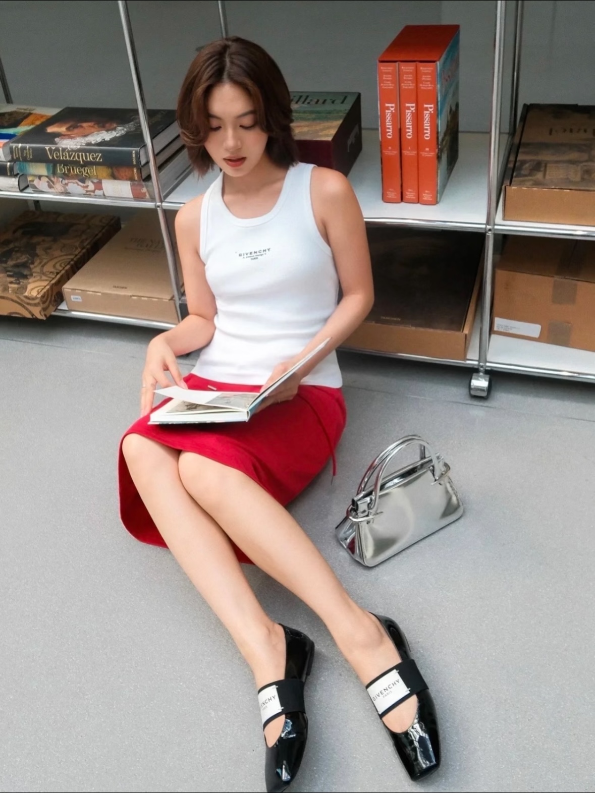 Givenchy Black Patent Leather Square Toe Ballerina Flats for Women 6 i1757899657326 1710 0 4