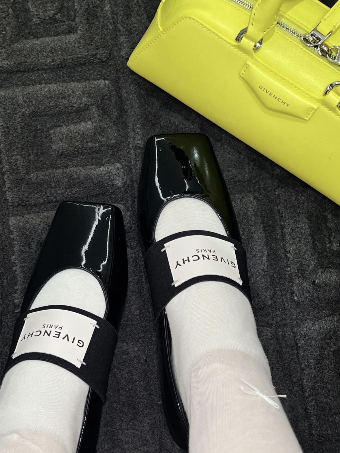 Givenchy Black Patent Leather Square Toe Ballerina Flats for Women 14 i1757899657739 7832 0 12