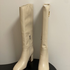 25Ss秋冬新款Dior 迪奥D-Art 带跟靴子系列金属字母跟及踝靴松紧粗跟短靴CD弹力高靴骑士直筒靴 这款 D-Ar 25Ss秋冬新款Dior 迪奥D-Art 带跟靴子系列金属字母跟及踝靴松紧粗跟短靴CD弹力高靴骑士直筒靴 这款 D-Ar