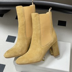 25Ss秋冬新款Dior 迪奥D-Art 带跟靴子系列金属字母跟及踝靴松紧粗跟短靴CD弹力高靴骑士直筒靴 这款 D-Ar 25Ss秋冬新款Dior 迪奥D-Art 带跟靴子系列金属字母跟及踝靴松紧粗跟短靴CD弹力高靴骑士直筒靴 这款 D-Ar