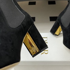 25Ss秋冬新款Dior 迪奥D-Art 带跟靴子系列金属字母跟及踝靴松紧粗跟短靴CD弹力高靴骑士直筒靴 这款 D-Ar 25Ss秋冬新款Dior 迪奥D-Art 带跟靴子系列金属字母跟及踝靴松紧粗跟短靴CD弹力高靴骑士直筒靴 这款 D-Ar