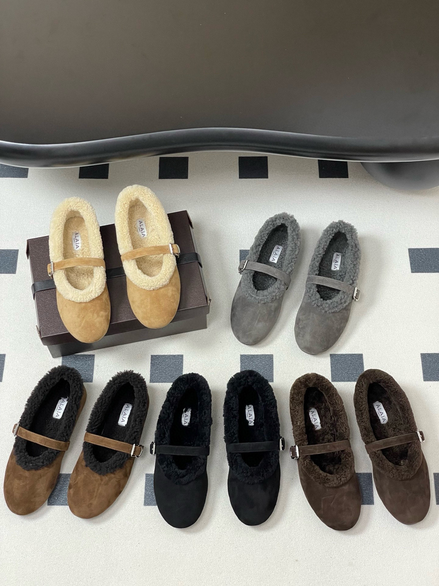 NO:562107,ALAIA hot product, fast shipping, furry shoes, alaia19860909ALAIA 爆品 出货快,毛毛鞋,alaia,Women's Shoes