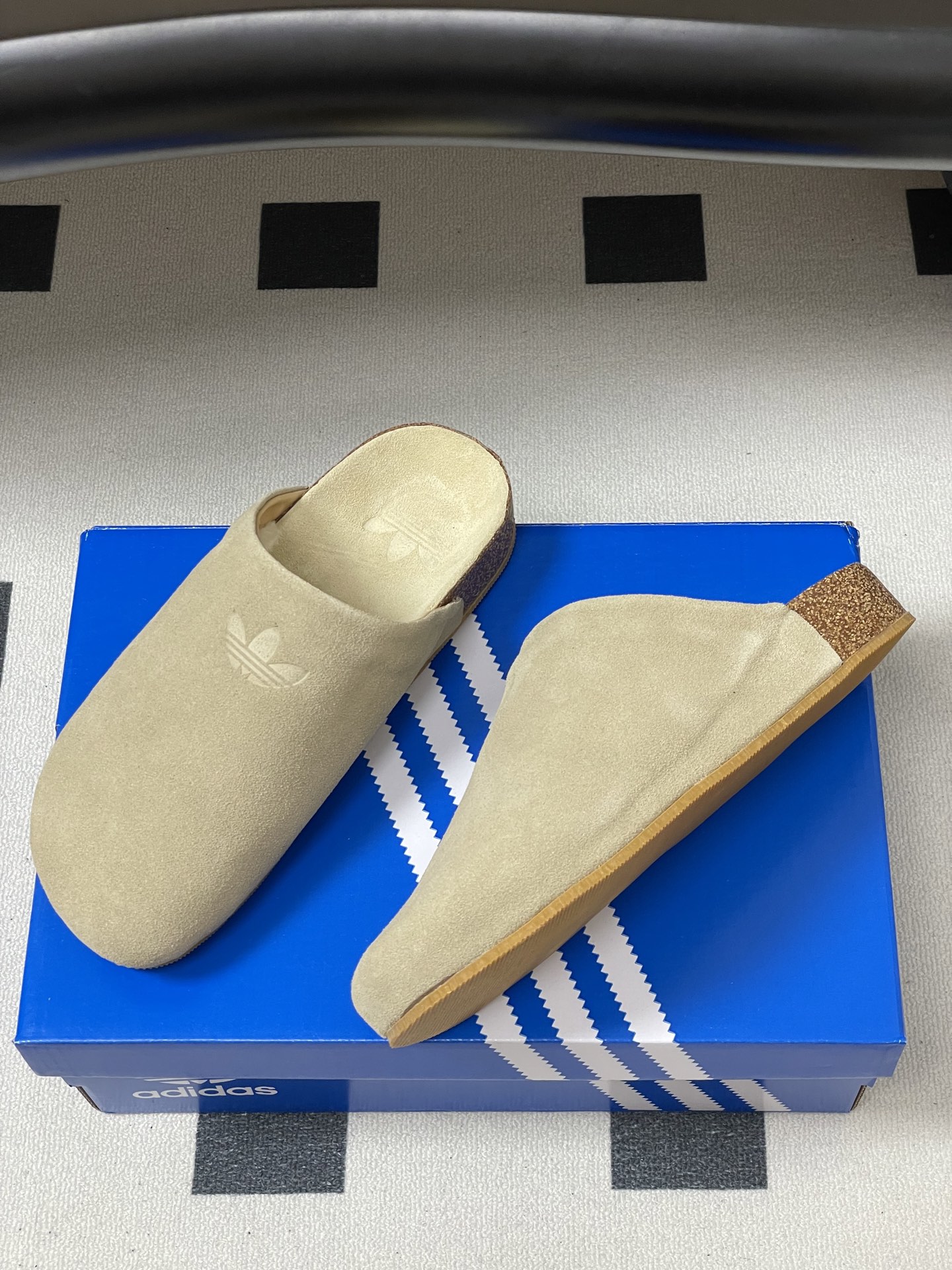 Unknown Adidas 阿迪达斯勃肯鞋 羊毛穆勒鞋 毛毛半拖鞋