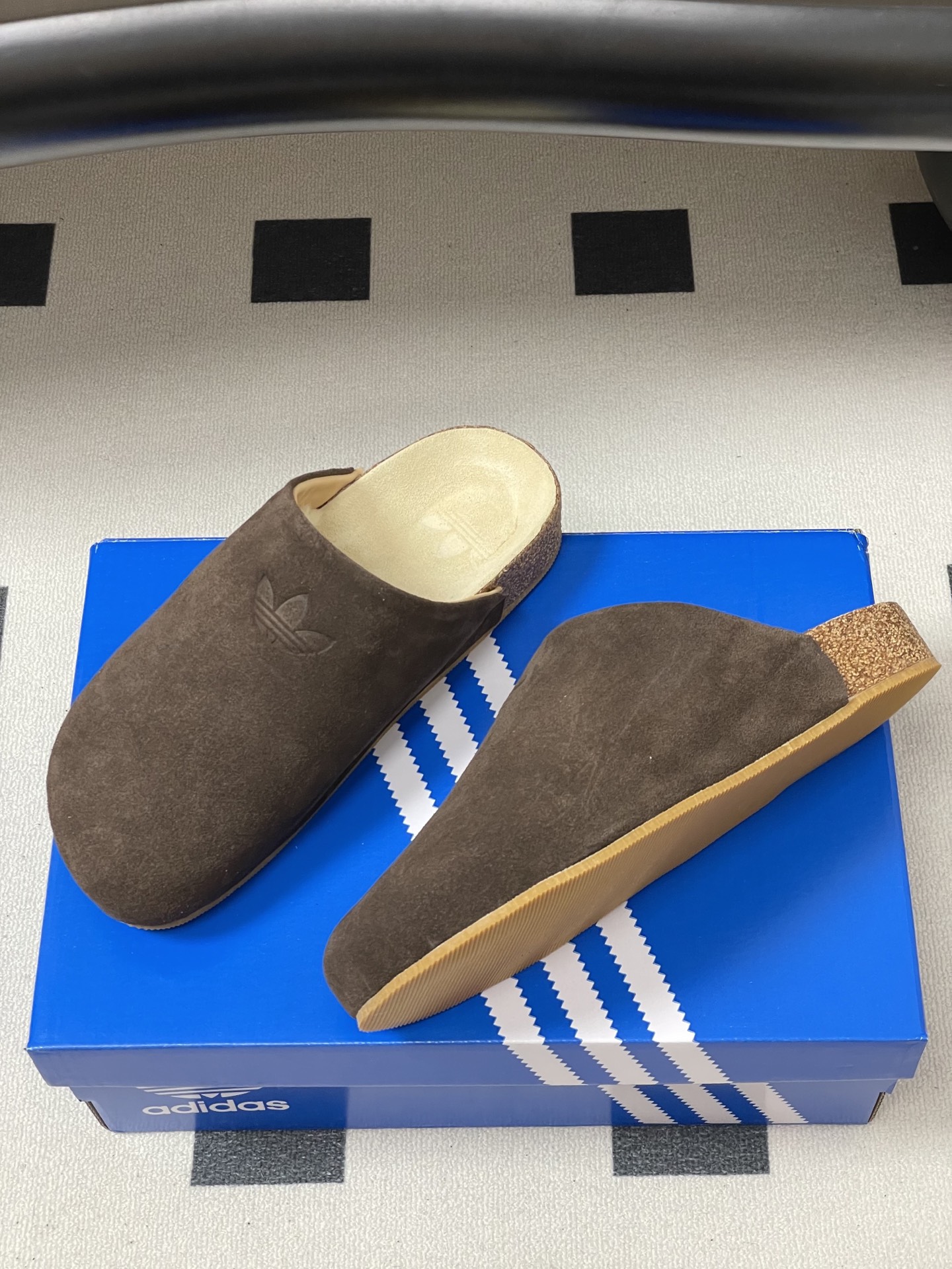 Unknown Adidas 阿迪达斯勃肯鞋 羊毛穆勒鞋 毛毛半拖鞋