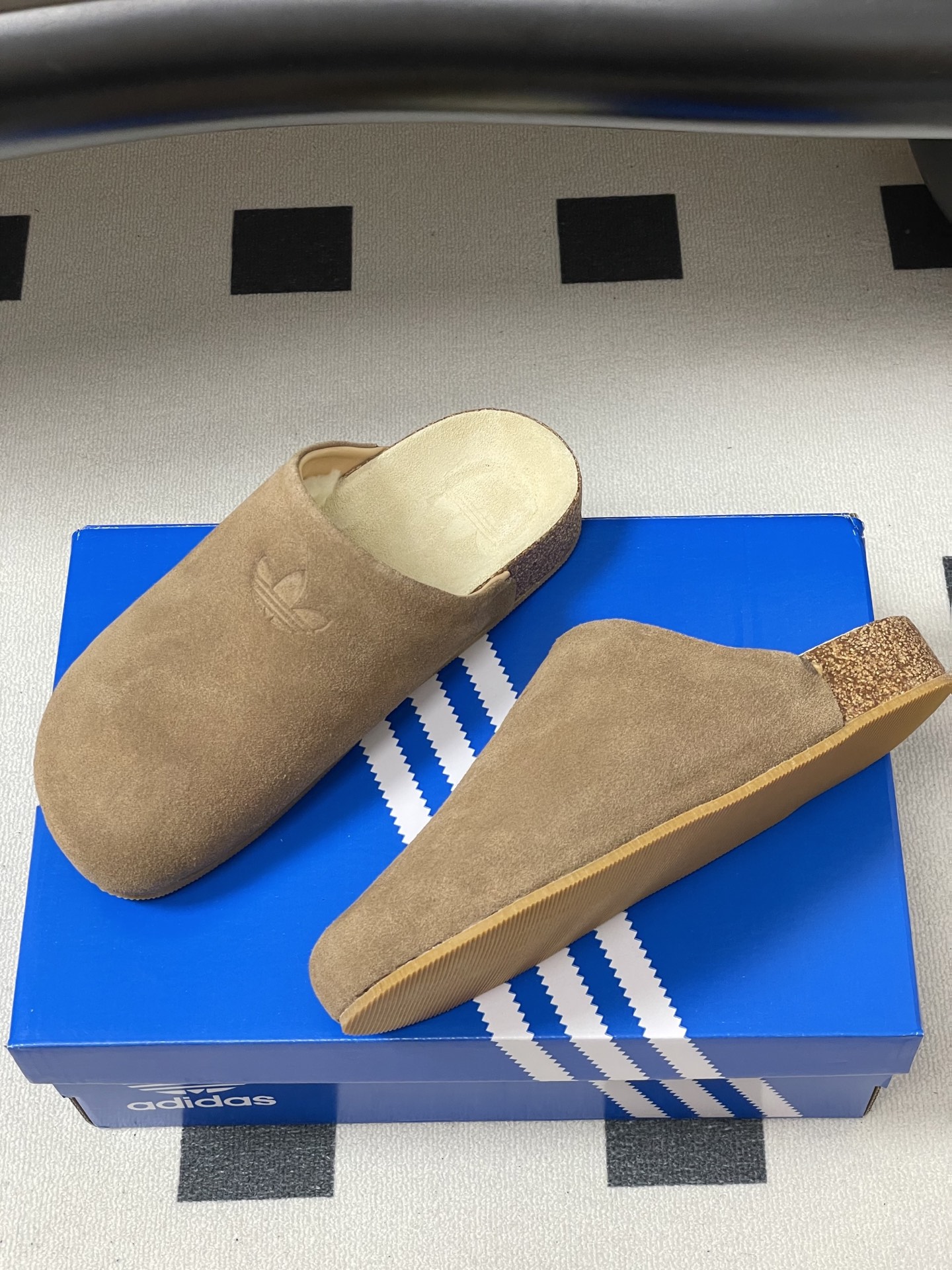 Unknown Adidas 阿迪达斯勃肯鞋 羊毛穆勒鞋 毛毛半拖鞋