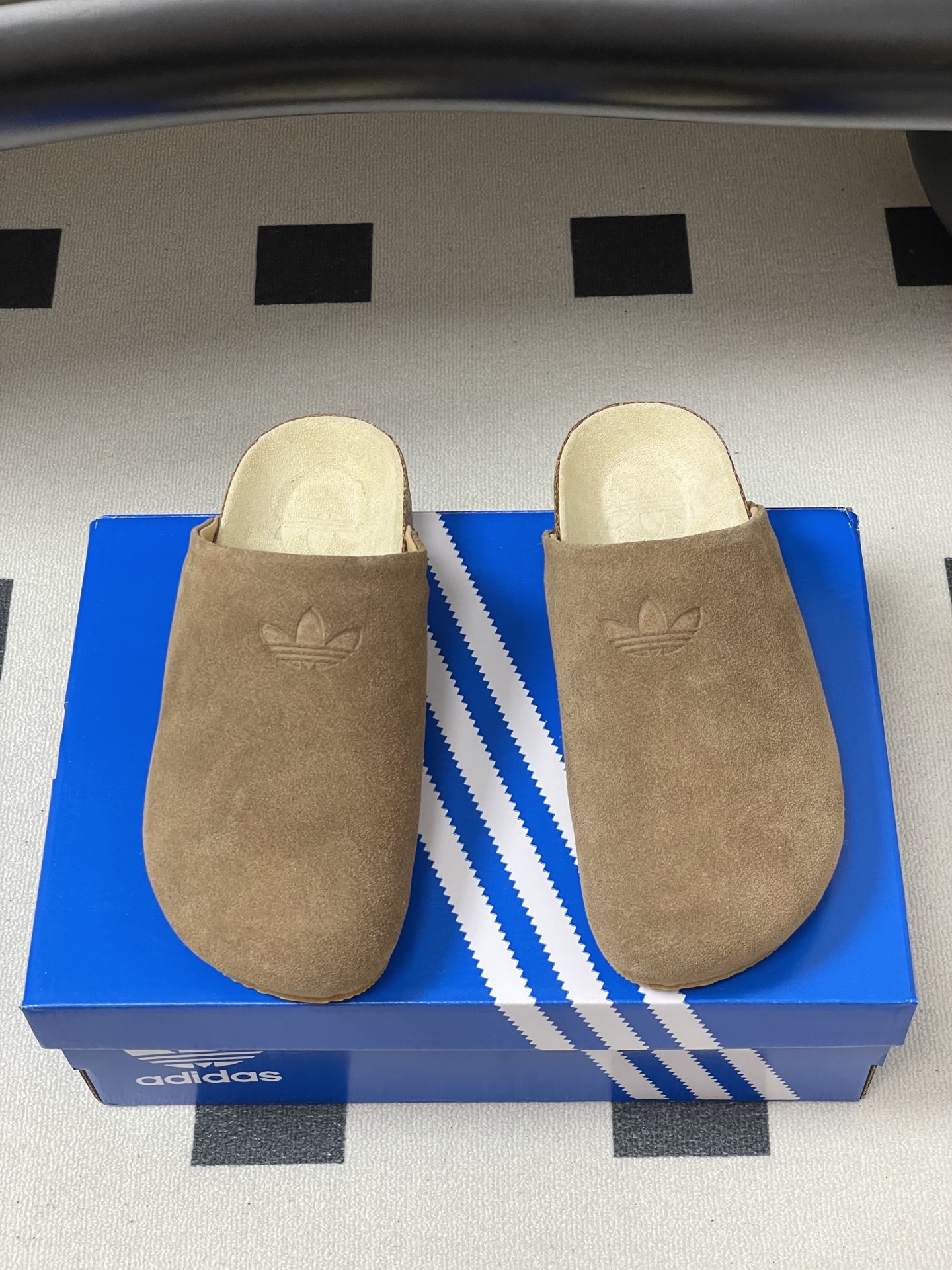 Unknown Adidas 阿迪达斯勃肯鞋 羊毛穆勒鞋 毛毛半拖鞋