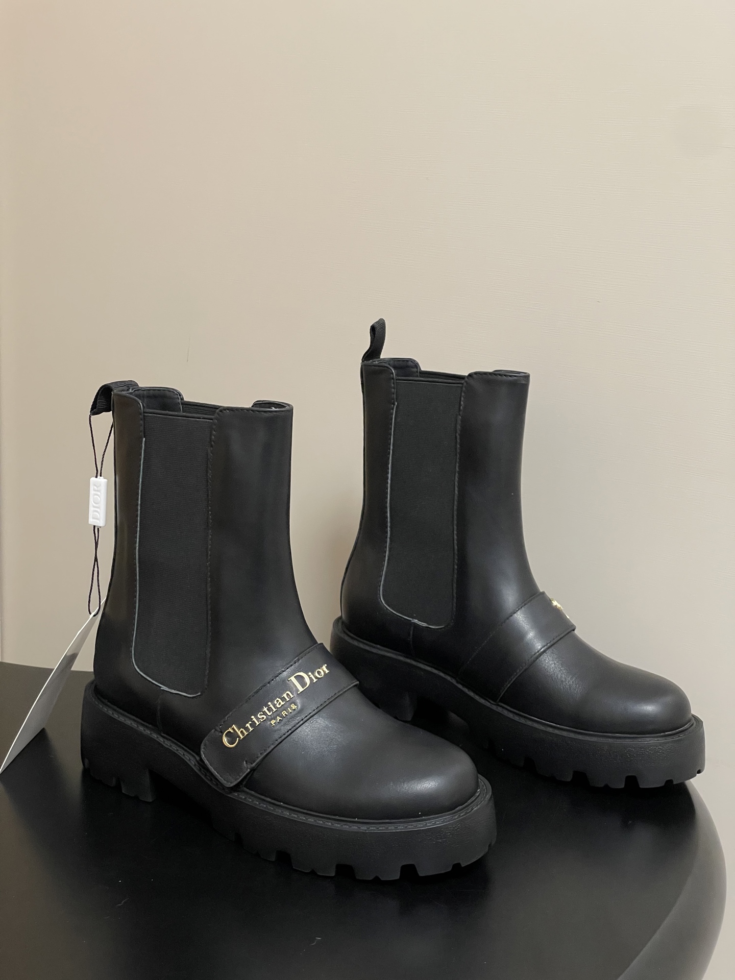 25ss早秋新款Dior 迪奥D-Quest 及踝靴CD字母金属扣松紧带厚底短靴一脚蹬机车风马丁靴靴 这款 D-Ques