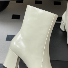 顶级品质 Saint Laurent fw25 new arrival~ YSL圣罗兰秋冬新款侧拉链高跟及踝靴粗跟短靴 顶级品质 Saint Laurent fw25 new arrival~ YSL圣罗兰秋冬新款侧拉链高跟及踝靴粗跟短靴
