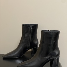 顶级品质 Saint Laurent fw25 new arrival~ YSL圣罗兰秋冬新款侧拉链高跟及踝靴粗跟短靴 顶级品质 Saint Laurent fw25 new arrival~ YSL圣罗兰秋冬新款侧拉链高跟及踝靴粗跟短靴