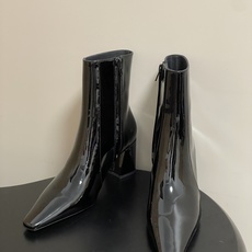 顶级品质 Saint Laurent fw25 new arrival~ YSL圣罗兰秋冬新款侧拉链高跟及踝靴粗跟短靴 顶级品质 Saint Laurent fw25 new arrival~ YSL圣罗兰秋冬新款侧拉链高跟及踝靴粗跟短靴