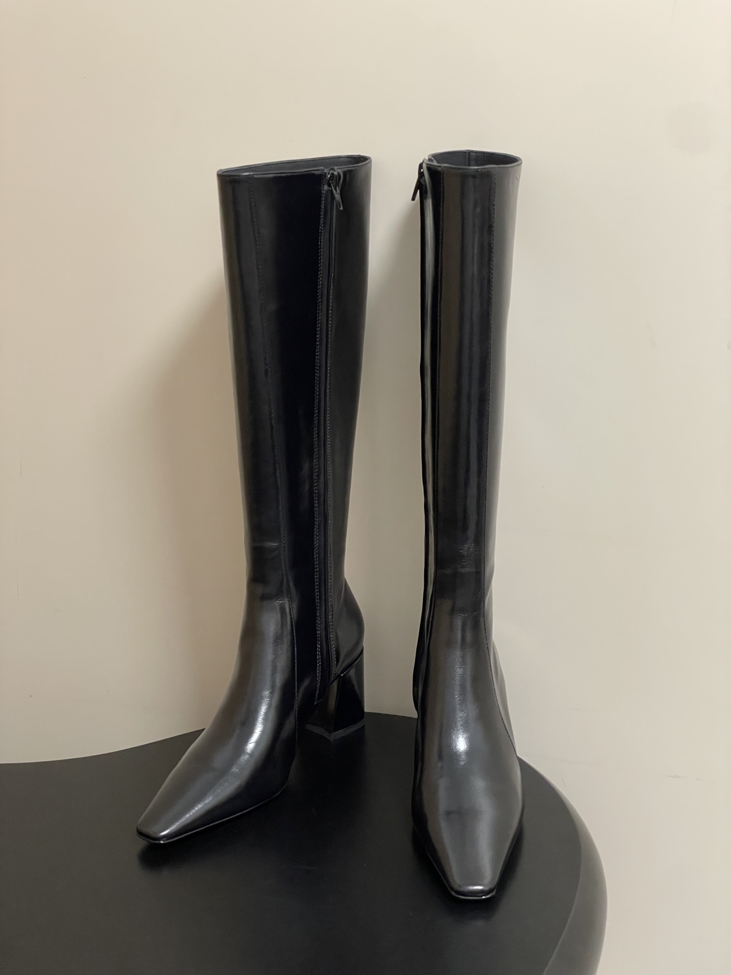 顶级品质 Saint Laurent fw25 new arrival~ YSL圣罗兰秋冬新款侧拉高跟长靴粗跟亮面高靴 顶级品质 Saint Laurent fw25 new arrival~ YSL圣罗兰秋冬新款侧拉高跟长靴粗跟亮面高靴